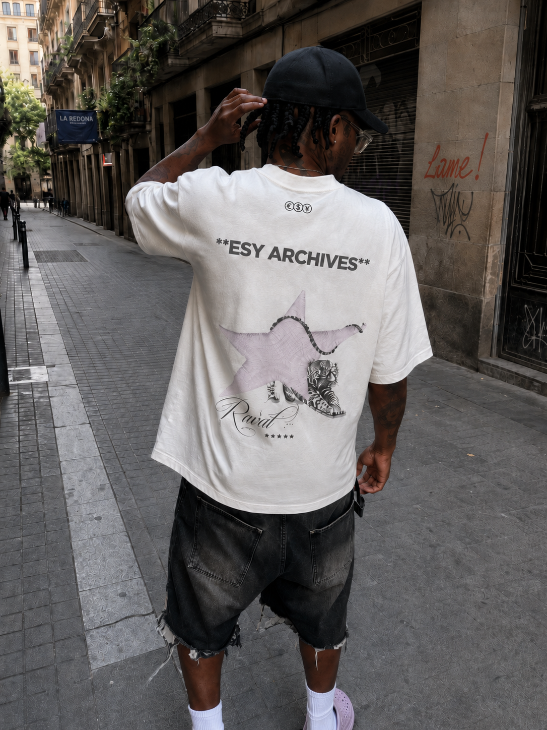 Complétalo con una camiseta